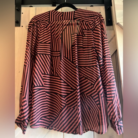 Bellatrix Padded Shoulder Blouse - Picture 5 of 8